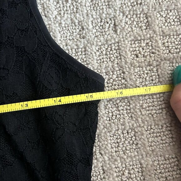 Express Women Medium M Black Lace Top Zip Back Stretch Fitted Goth 90s Rock Y2k - Picture 10 of 11